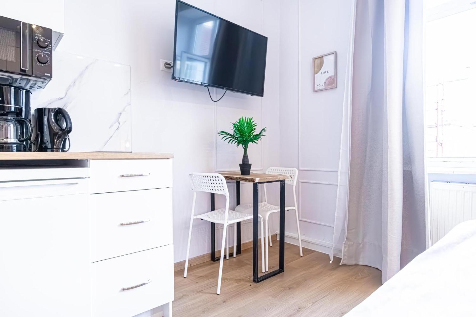 Appartamento Modern And Cozy In Vibrant Meidling Vienna