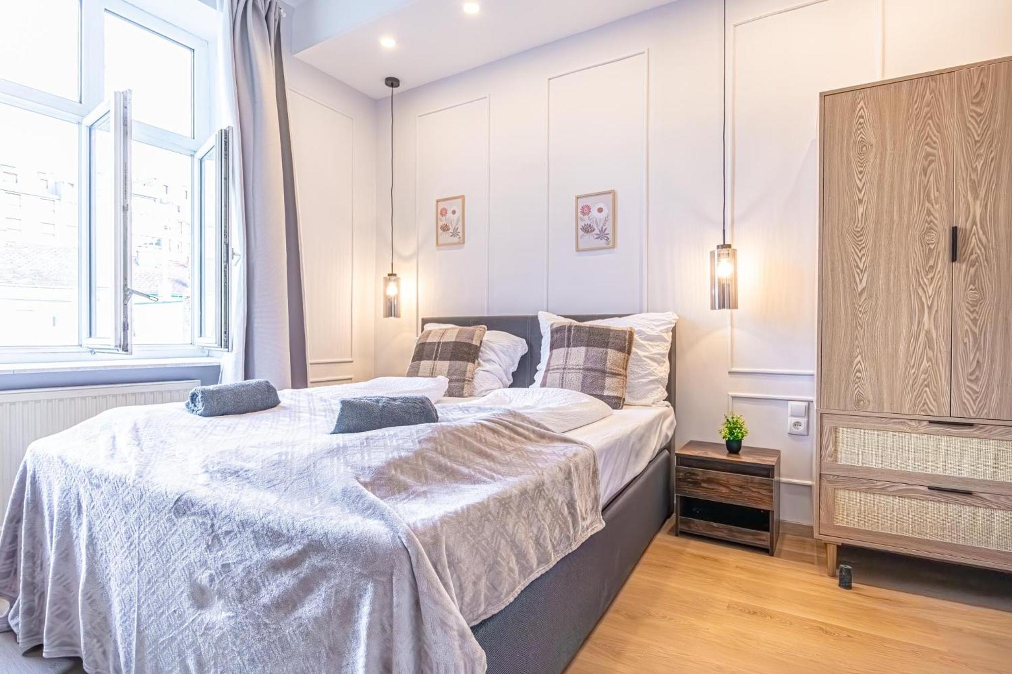 Modern And Cozy In Vibrant Meidling Apartament