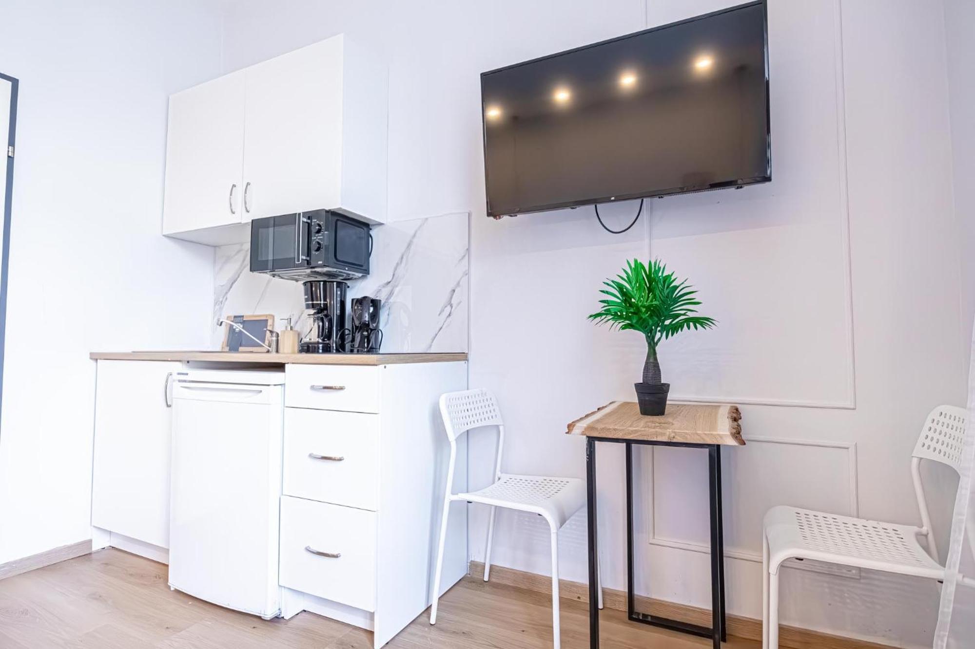 Appartamento Modern And Cozy In Vibrant Meidling Vienna
